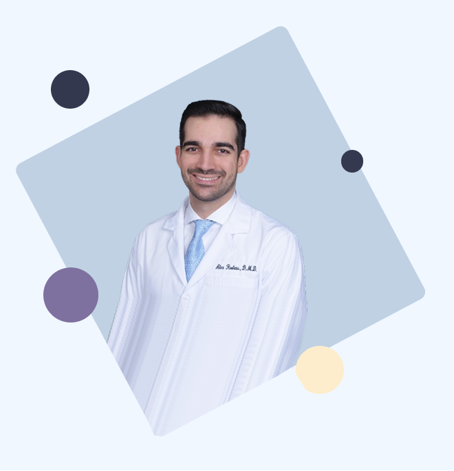 Dr. Alex Roelens DMD MPH, cosmetic and Invisalign dentist in Phoenix AZ at AZ Cosmetic and Family Dentistry